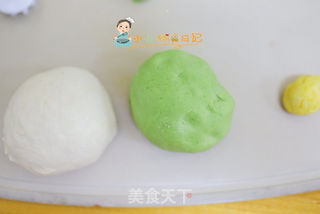9个月以上辅食菠菜花朵刀切的做法步骤:6