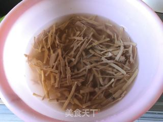 辣炒嫩笋干的做法步骤:3
