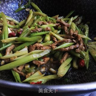 肉丝炒芹菜的做法步骤：11