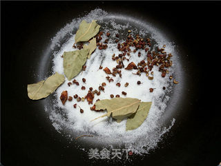 简易盐水鸭的做法步骤:2