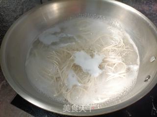 麻辣面的做法步骤:2