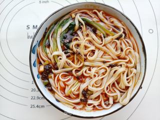 麻辣面的做法步骤:9