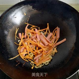 鸡蛋蔬菜炒面的做法步骤:7