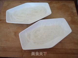 蒜蓉粉丝蒸红虾的做法步骤:8