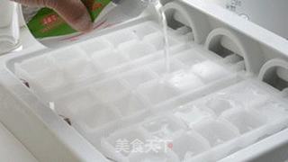 脏脏奶盖冰爽奶茶的做法步骤：1