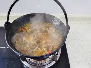 小锅酸辣米线的做法步骤:12