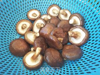 香菇芹菜鸡蛋馅包子的做法步骤:4