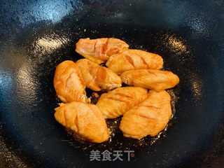 火麻仁浓香鸡翅烧土豆的做法步骤：5