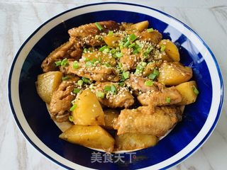 火麻仁浓香鸡翅烧土豆的做法步骤：8