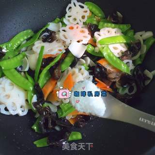 荷塘小炒的做法步骤:8