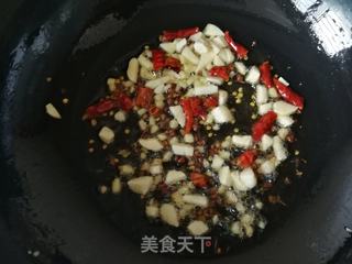 孜然麻辣小龙虾尾的做法步骤：2