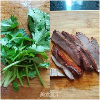 烤鸭胸酸菜面的做法步骤:8