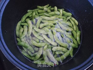 盐水毛豆的做法步骤:3