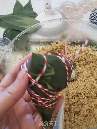 鲜肉粽子的做法步骤:16