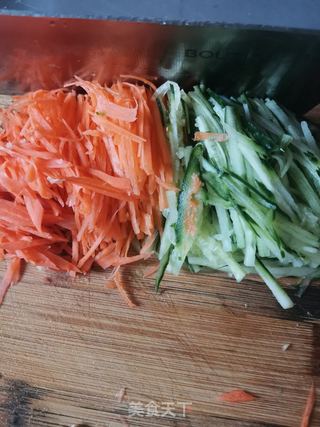 韩式拌饭的做法步骤:4