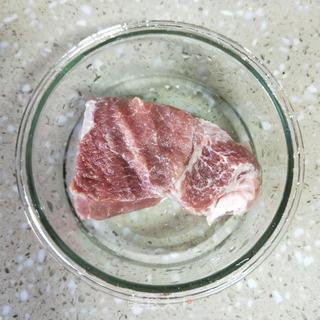 酸甜小酥肉的做法步骤：1