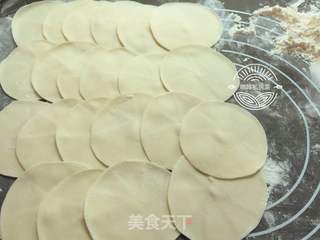 黄瓜虾仁水饺的做法步骤:16