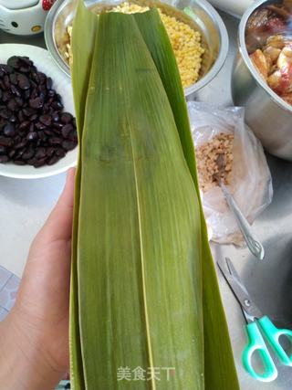 船型粽子包法的做法步骤:4