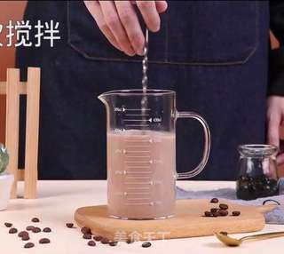 雪顶可可奶茶的做法步骤：5