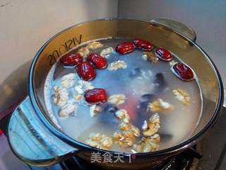 核桃木耳粥的做法步骤:5