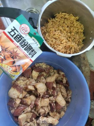 潮汕经典肉粽的做法步骤:2