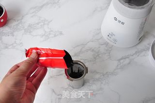 黑糖糙米红豆奶茶的做法步骤:2