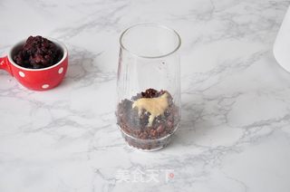 黑糖糙米红豆奶茶的做法步骤:7