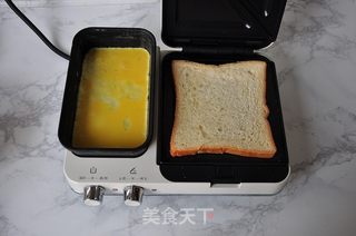 虾仁三明治的做法步骤:4