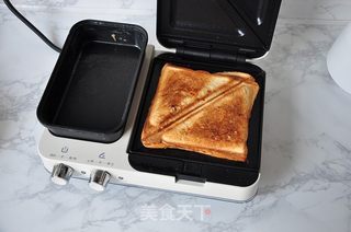 虾仁三明治的做法步骤:8