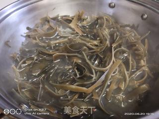 海带丝拌面条的做法步骤:2