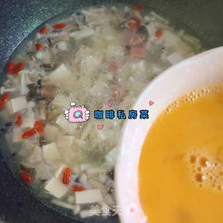 菌菇豆腐汤的做法步骤:8