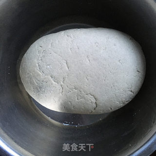 蛋皮时蔬荞面饸饹的做法步骤：2