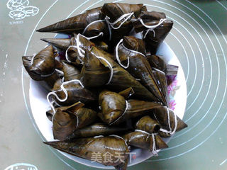 绿豆腊肉粽的做法步骤:14