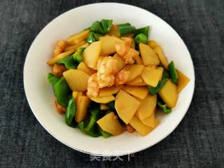 土豆青椒炒虾段的做法步骤：16