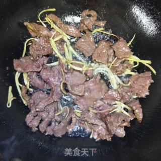 牛肉炒芥兰菜的做法步骤:9