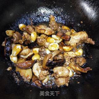蒜子青椒炒鸡块的做法步骤:7