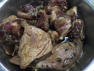 慢炖啤酒鸭?的做法步骤：1