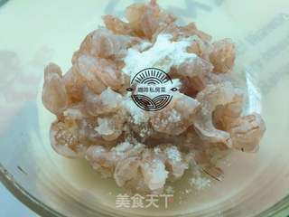 娃娃菜虾滑的做法步骤:2
