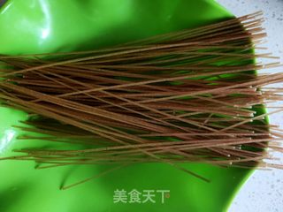 荞麦凉面的做法步骤:4