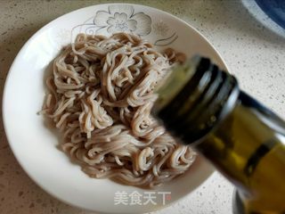 荞麦凉面的做法步骤:9