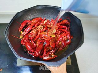 香辣红烧小龙虾,超过瘾的做法步骤:6