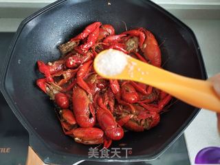 香辣红烧小龙虾,超过瘾的做法步骤:8