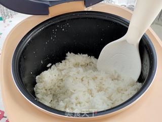 海苔肉松饭团的做法步骤:3