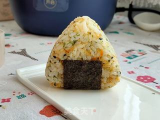 海苔肉松饭团的做法步骤:10