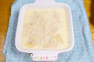 12个月以上辅食鸡蛋燕麦烤香蕉芝士 的做法步骤:5