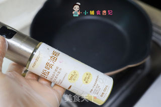 9个月以上辅食黄瓜火龙果卷的做法步骤:4
