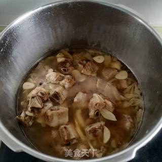 冬瓜排骨汤的做法步骤:12