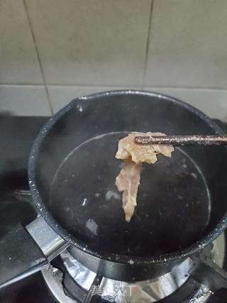 紫菜滑肉汤的做法步骤:3