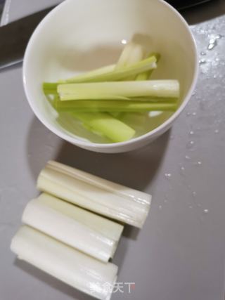 京酱肉丝的做法步骤:3