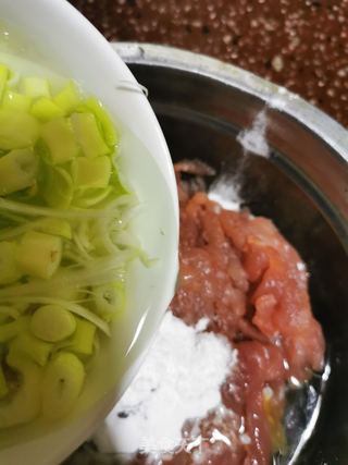 京酱肉丝的做法步骤:7